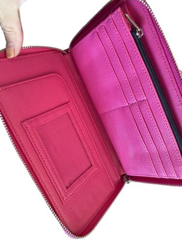 Betsey Johnson Zip Around Wristlet Wallet SKULLS~ Fuchsia~HALLOWEEN~ UNIQUE!