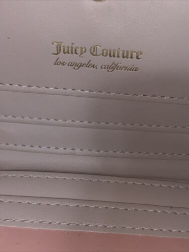 JUICY COUTURE  BLACK OUR LIPS ARE SEALED COIN PURSE ZIP AROUND WALLET UNIQUE!!