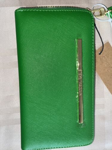 STEVE MADDEN WALLET WRISTLET OLIVE GREEN SMOOTH TEXTURED GOLD ZIPPER "CLASSY"