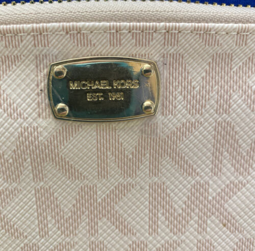 Michael Kors Fanny Pack Zipper Close Pink  on white Gold Hardware Large Nice!!!