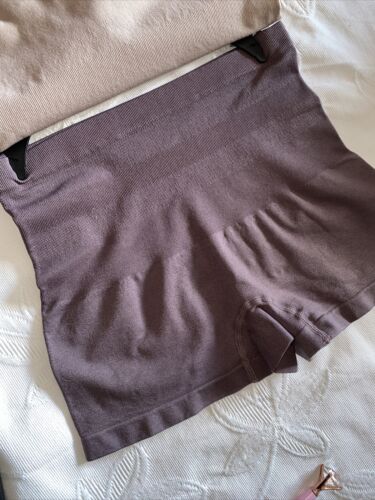 Skinnygirl Shaping Seamless Slip Shorts Size XLarge 3  pair Style SG7063￼￼ New