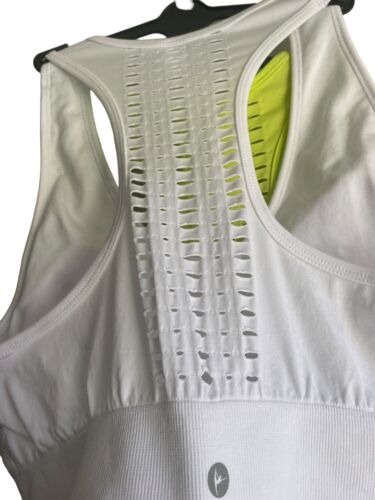 90 Degree By Reflex~Seamless High Octane Perforated~Lime & White Bra Set-2~LARGE