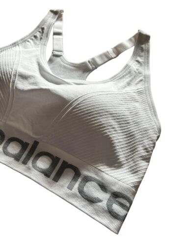 NEW BALANCE Medium Impact Sports Bra Style R000300~ Size XL~WHITE~ EXCELLENT FIT
