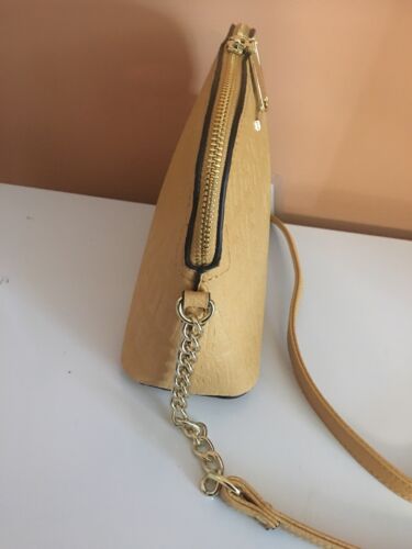 STEVE MADDEN HANDBAG BMARILYN MUSTARD STAMPED LOGO GOLD HARDWARE