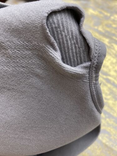 New Balance Medium Impact Sports Bra Smokey Gray Size M Removable Cup CUTE!