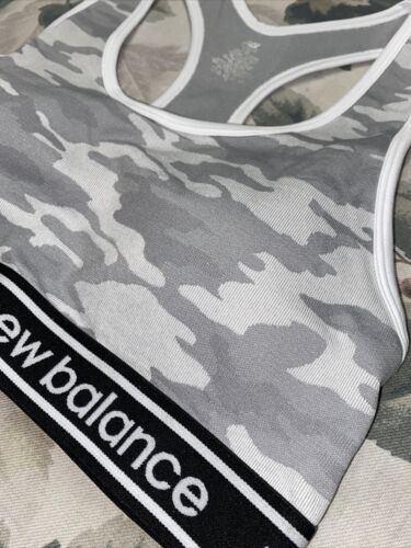 New Balance Medium Impact Sports Bra Style 110998 White Camouflage Size L NEW