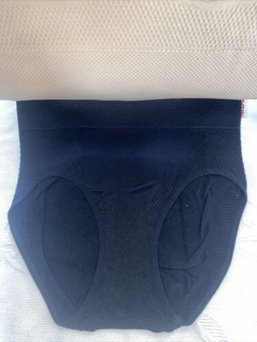 Kathy Ireland Seamless Shaping Briefs Panties Firm Control  L