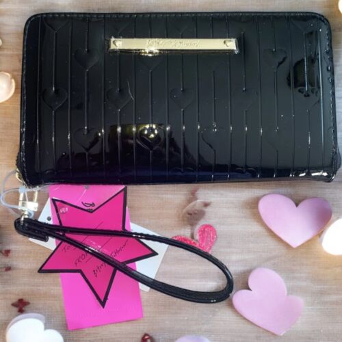 Betsey Johnson Zip Around Wallet/Wristlet HEARTS BLACK PATENT ELEGANT & Cute!!