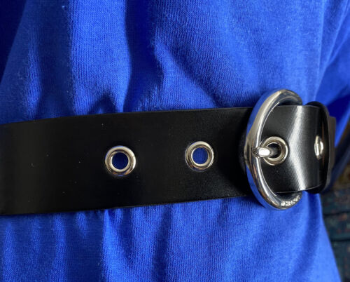MICHAEL KORS BELT BLACK WITH SILVER EYELETS AND SILVER BUCKLE