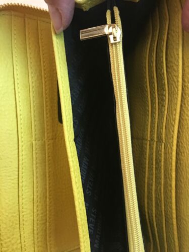 STEVE MADDEN WALLET WRISTLET CITRON STAMPED LOGO SILVER ZIPPER