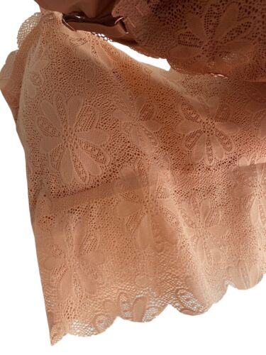 Danskin Intimates~All day Comfort 2 Lace Bras~Removable Pads~Size  L~FEMININE!!!