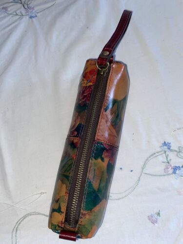 Patricia Nash Isla Oblong Italian Leather Wristlet Isla-Spring Multi P50601
