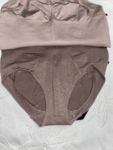 Skinnygirl Shaping Seamless Briefs Size M~3  pair Style SG7703~TAMES YOUR TUMMY!