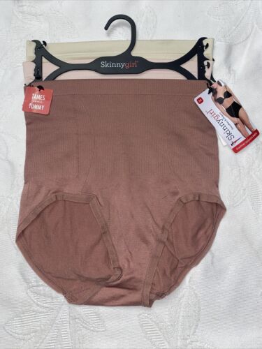 Skinnygirl Shaping Seamless Briefs Size Medium 3  pair Style SG7164￼￼ New