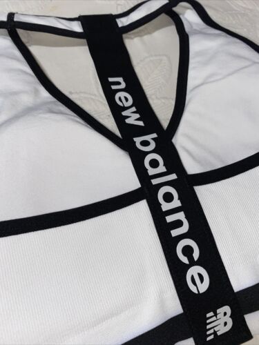 New Balance Medium Impact Sports Bra Style 7462 White/Black Size XXL NEW