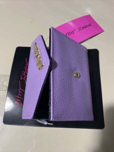 Betsey Johnson Peg gable Card Case Flap Snap On Wallet LILAC-Gold Hardware CUTE!