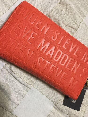 STEVE MADDEN WALLET WRISTLET ORANGE STAMPED LOGO "SO NICE"!!!!