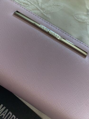 STEVE MADDEN PINK WALLET WRISTLET SMOOTH TEXTURED