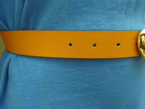 JUICY COUTURE BELT REVERSIBLE BLACK TO TAN WITH GOLD HEART BUCKLE BEAUTIFUL!!
