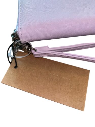 STEVE MADDEN WALLET WRISTLET LAVENDER SMOOTH TEXTURED SILVER ZIP "OH WHAT COLOR"