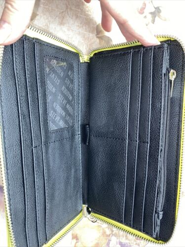 STEVE MADDEN WALLET WRISTLET YELLOW SMOOTH TEXTURE SILVER ZIPPER PRETTY!!NEW