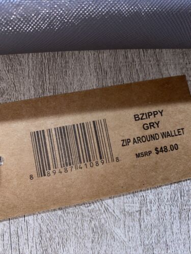 STEVE MADDEN WALLET WRISTLET GRAY BZIPPY ~ORGANIZER￼~ SOFT TEXTURE~CLASSY