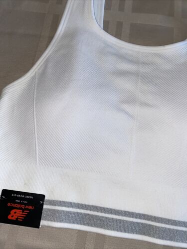 New Balance Sports Bra Style R000387 Medium Impact~White/Silver LARGE~SUPER CUTE