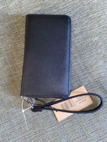 STEVE MADDEN WALLET WRISTLET BLACK SMOOTH TEXTURED SILVER ZIPPER- JUST UNIQUE!!