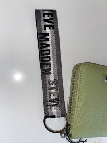 STEVE MADDEN WALLET/WRISTLET LIME (SOFT GREEN) SMOOTH TEXTURED LOGO STRAP- CUTE!