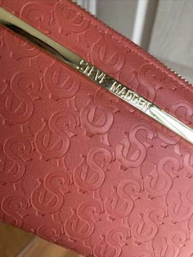 STEVE MADDEN WALLET WRISTLET STAMPED LOGO PAPAYA Zip Around STYLE!!!!