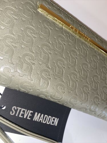 STEVE MADDEN WALLET WRISTLET SAGE STAMPED LOGO SM Zip Around STYLE!!!!
