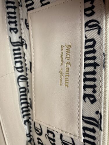 JUICY COUTURE WALLET ORGANIZER- CLUTCH EMBOSSED LOGO-FRONT ZIP & ZIP AROUND CUTE