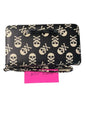 Betsey Johnson Zip Around Wristlet Wallet SKULLS~ Black ~HALLOWEEN~ UNIQUE!
