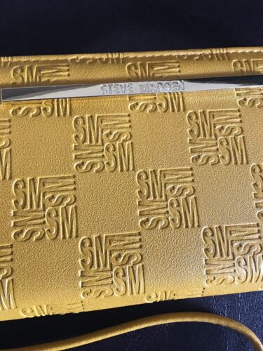 STEVE MADDEN WALLET WRISTLET MUSTARD WITH STAMPED LOGO "VERY DIFFERENT" "LOOK"