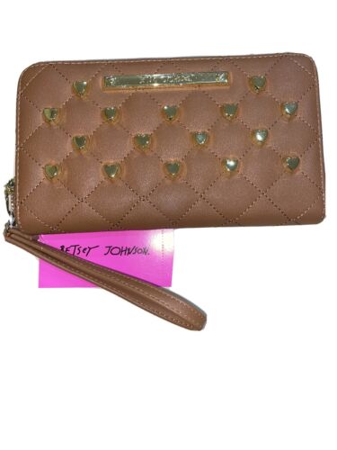 BETSEY JOHNSON Cognac ZIP AROUND CLUTCH WALLET WRISTLET BS800160 GOLD HEARTS NWT