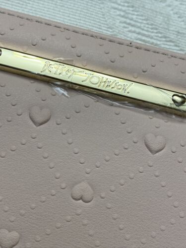 BETSEY JOHNSON Zip Around Wallet/Wristlet-PINK HEARTS EMBOSSED REAR FIND!!!