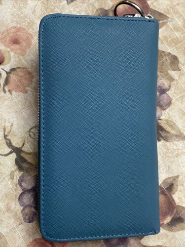 STEVE MADDEN WALLET WRISTLET TEAL BLUE SMOOTH TEXTURED SILVER ZIPPER