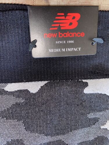 New Balance Medium Impact Sports Bra Style 116718 Black Camouflage Size L NEW
