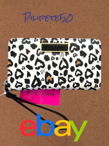 BETSEY JOHNSON Zip Around Long Wallet Wristlet Hearts Animal Print Love