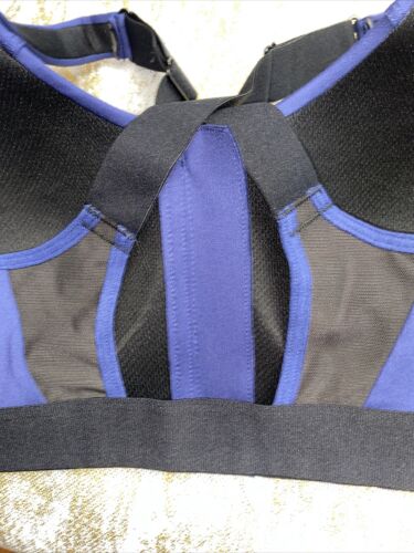 LAYER 8 MAXIMUM SUPPORT SIZE MEDIUM SPORT BRA FITTED BLUE/BLACK Front Zipper-NEW