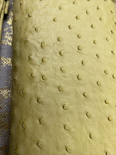 STEVE MADDEN WALLET WRISTLET YELLOW BUMPY TEXTURED SILVER IS BEAUTIFUL!!!