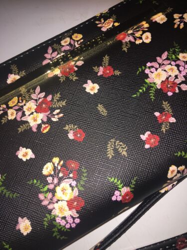 STEVE MADDEN WALLET WRISTLET BLACK FLORAL Zip Around Organizer