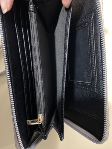 Betsey Johnson Zip Around Wallet/Wristlet Stitch Hearts 💕 GRAY-CUTE!!