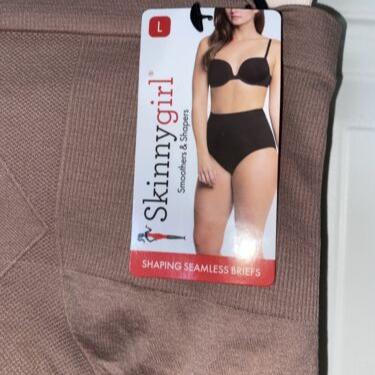 Skinnygirl Shaping Seamless Briefs Size LARGE 3  pair Style SG7715￼￼ New