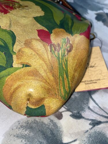 New Patricia Nash Spring Lily  Savena Italian Leather Wristlet NEW CUTE