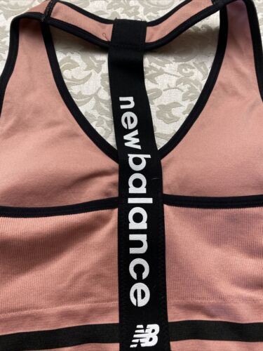 New Balance Medium Impact Sports Bra Style# 2016 Dusted Peach /Black Size XL NEW