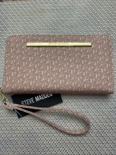 STEVE MADDEN WALLET WRISTLET PRINTED LOGO BLUSH MULTI TONE SO DIFFERENT!!