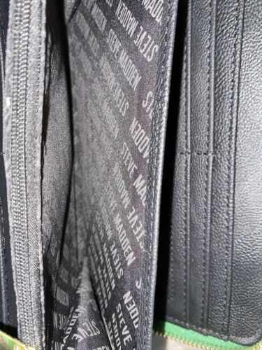 STEVE MADDEN WALLET WRISTLET OLIVE GREEN SMOOTH TEXTURED GOLD ZIPPER "CLASSY"