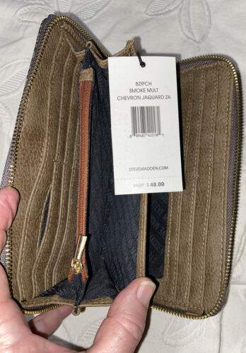 STEVE MADDEN WALLET WRISTLET SMOKE MULTI-COLOR CHEVRON WOVEN JAQUARD FABRIC