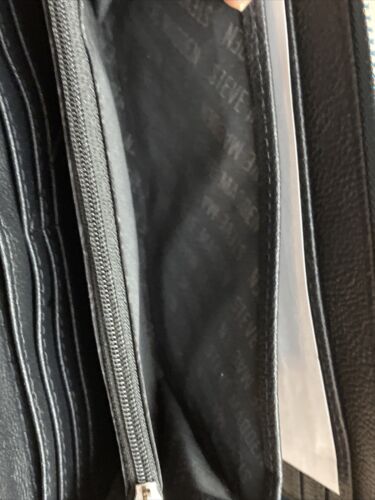 STEVE MADDEN WALLET WRISTLET TEAL BLUE SMOOTH TEXTURED SILVER ZIPPER